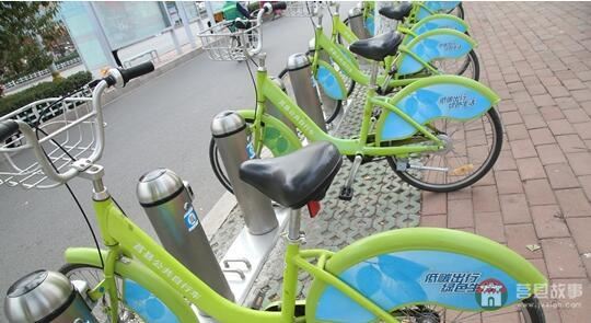 車(chē)身除了細(xì)小磨碎磨損外仍然嶄新