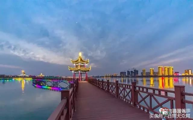 莒縣沭河公園夜景，真是美！